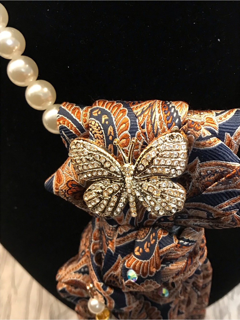Pearl and Butterfly Paisley Statement Tie Necklace - Blue & Brown - Picture 3 of 3